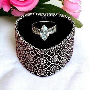 Silver 925 Marquise Baguettes Diamond Stunning Ring